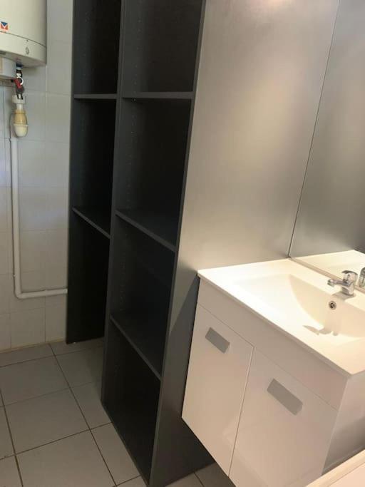 Petit prix et grand confort à Saint Gilles les Bains Exterior foto
